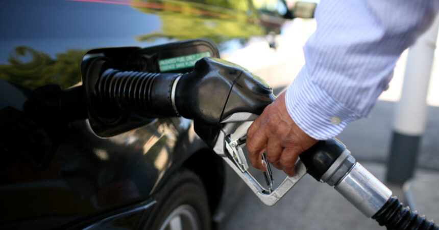 video carburantii continua sa se scumpeasca preturile au crescut de trei ori luna aceasta cand este anuntata o noua majorare 69024f170015d