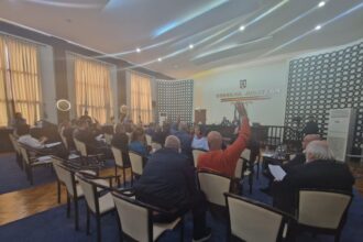 video contre in sedinta de consiliu local pe tema indemnizatiilor alesilor proiectul aur nu a trecut 69025a1411fbc