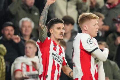 video dennis man i a lasat masca pe australieni reactie de la antipozi dupa golul de vis cu napoli executie de gheata 68f877142de73