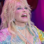 Dolly Parton îi asigură pe admiratori: „Sunt bine, nu m-am stins!” 2 video dolly parton isi linisteste fanii dupa ce sora ei le a cerut sa se roage pentru sanatatea artistei inca n am murit 68eea721ad8de