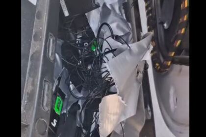 video europol 2 politisti riscau sa arda in masina din cauza unui sistem audio video folosit sa culeaga date despre fapte de coruptie 68ee5f94eb181