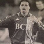 Revenirea legendelor: Golgheterul României din sezonul 1999-2000 își dezvăluie echipa de vis! Mateuț, pe banca de rezerve, iar Lăcătuș și Adi Matei strălucesc! 3 video exclusiv golgheterul romaniei din sezonul 1999 2000 si a creat primul 11 ideal dorin mateut doar rezerva nu lipsesc lacatus si adi ma 68f7220aeadbe