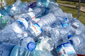 video microplasticele ajung in creier arata un studiu acumulam pana la 5 grame din particulele care provoaca boli grave 68f7a56398152