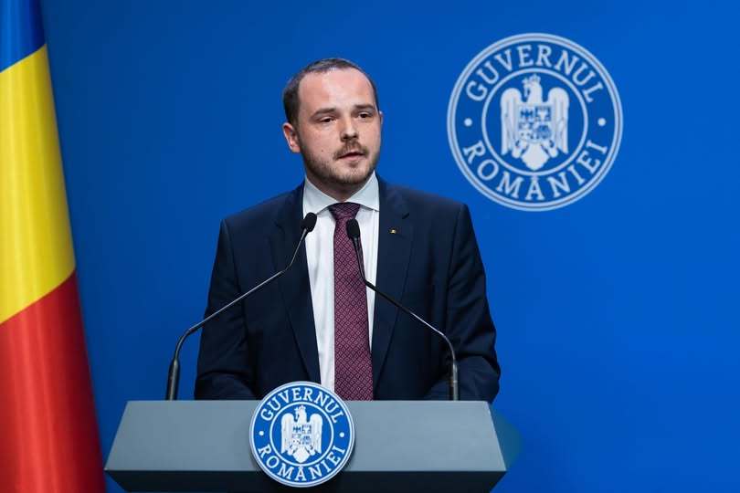 Ministrul Sănătății face declarații despre Spitalul privat Armonia: Directorul DSP, Cristina Schipor, își pierde funcția! Sesizări către DNA și Parchetul General! 1 video ministrul sanatatii despre spitalul privat armonia directorul dsp cristina schipor a fost demis au fost sesizate dna si parchetul general 68f8ce3da527b