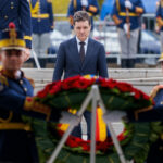 Nicușor Dan: „Afirmarea dorinței de pace nu este de ajuns; pentru a o obține, trebuie să combatem războiul” 2 video nicusor dan nu este suficient sa te bati cu pumnii in piept sa spui ca vrei pace ca sa ai pace trebuie sa descurajezi razboiul 68fc9d4278c98