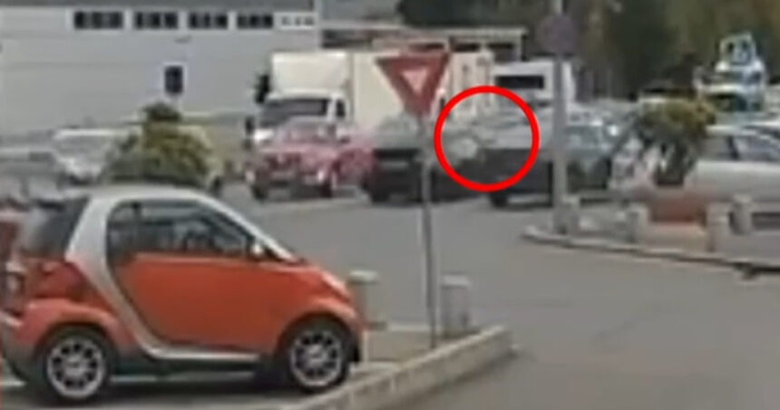 Informații recente despre tragedia de pe trecerea de pietoni, unde o mamă și-a pierdut viața: Unul dintre șoferii implicați a fost depistat pozitiv la consum de substanțe interzise. 1 video noi date din accidentul in care o mama a fost ucisa pe trecerea de pietoni unul dintre soferii implicati a iesit pozitiv la drug test 68ee27bd25c75