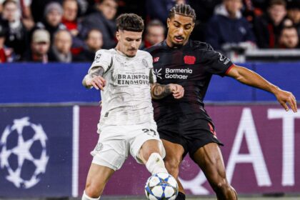 video pasa lui dennis man care i a ametit pe olandezi excelent deznodamantul insa amar 68dd8c820e3bd