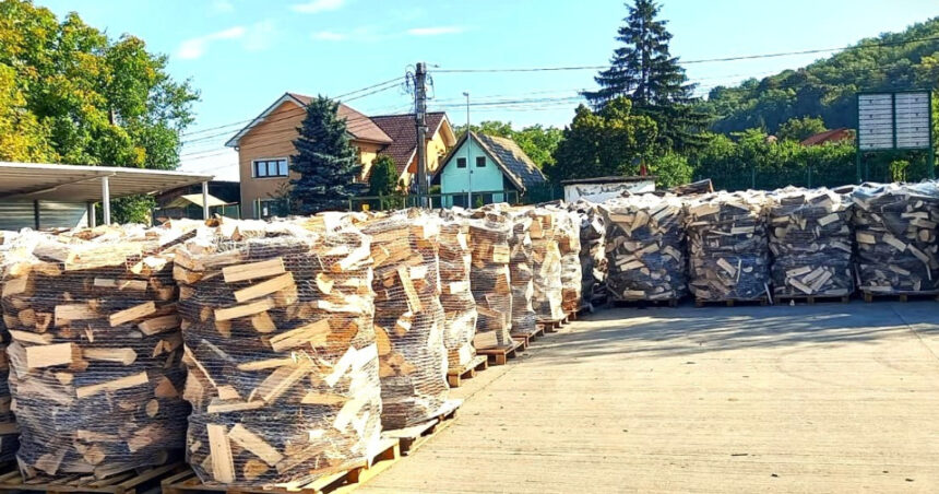 volumul de lemne de foc pregatit de romsilva pentru populatie in 2025 cat costa metrul cub 68dd1c85857d8