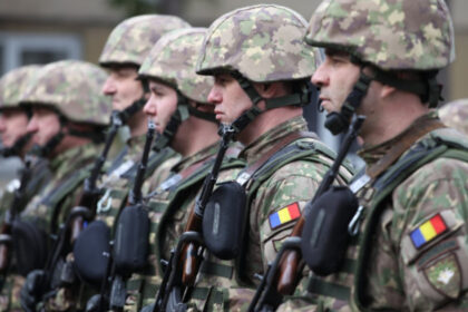 ziua armatei romane 2025 ilie bolojan participa la ceremonia de la carei ce evenimente sunt organizate in bucuresti si in tara 68fc6c0e78522