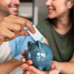 analiza aproape 500 000 de romani si au inchis conturile de economii in 2025 pastrarea banilor cash este cel mai periculos scenariu 6929f5e581ee7