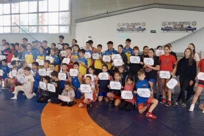 antrenament comun pentru micii luptatori cs medgidia acs calarasi si cs vointa valu lui traian s au intalnit in sala dan spataru 691a1eb8e0c44