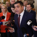 aur ataca guvernul bolojan cu doua motiuni simple vizati sunt ministrii energiei si transporturilor ce li se reproseaza demnitarilor 6914acb52a75d