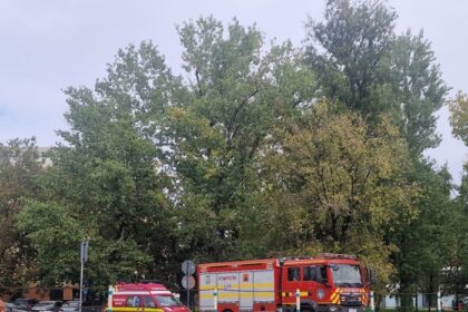 autoturism rasturnat aproape de hotel dobrogea intervin pompierii si ambulanta 692960787cade