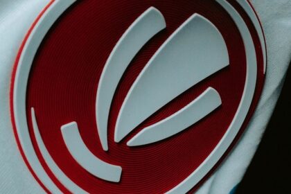 bookmakerii au decis cine e favorita la castigarea titlului dupa universitatea craiova rapid 2 2 690899ec3ba2e