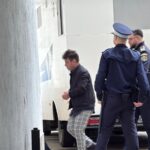 capul retelei din fabrica de mosteniri lucra in familie ce rol aveau fratele si cumnata lui si cum invarteau apartamentele si sumele mari de bani ale batranilor 69150a5d5fc50