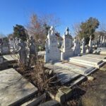 cat mai costa un loc de veci in constanta in 2025 in cele sase cimitire administrate de primaria constantaa 692939d738b62