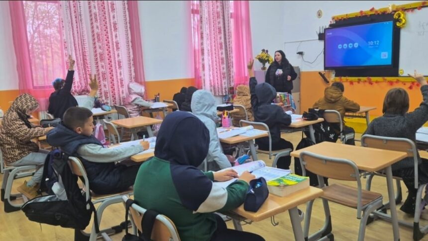 cazul copiilor din rasova care invata cu gecile pe ei a ajuns la ministerul educatiei ce spune secretarul de stat sorin ion 6917fdd528e39