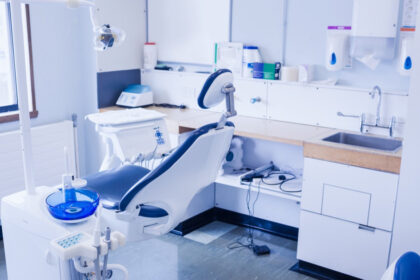 cazul fetitei care a murit la stomatolog cand au fost facute apelurile la 112 prin care a fost chemata ambulanta la clinica 69188c131dbb4