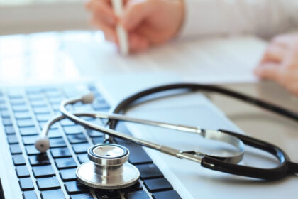 ce pedeapsa a primit o doctorita care a luat mita de 34 de ori femeia si a recunoscut vinovatia 69299df8088cd