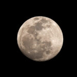 cea mai mare luna plina din 2025 va avea loc saptamana viitoare cand va atinge faza maxima superluna castorului 6906f9eaba68b