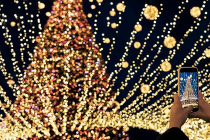 comuna pantelimon se pregateste de craciun contractul pentru montarea decoratiunilor luminoase atribuit firmei kmycos trading srl 690c5c0fd07fb