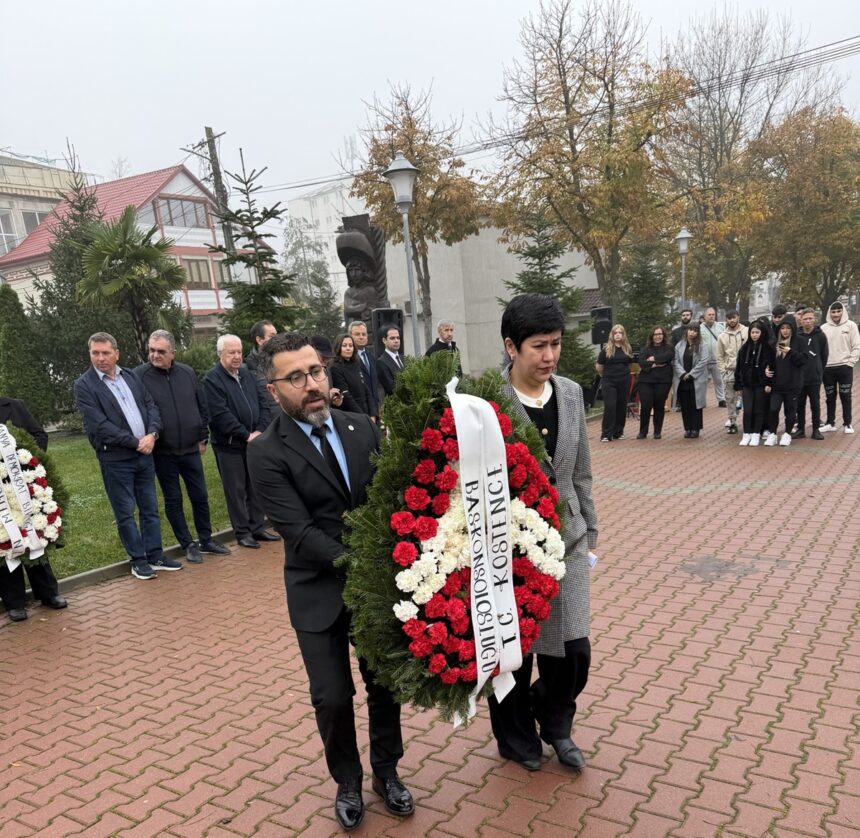 comunitatea turco tatara din medgidia a comemorat implinirea a 87 de ani de la trecerea in nefiinta a lui mustafa kemal ataturk cel considerat fondatorul republicii turcia 6911c55724283