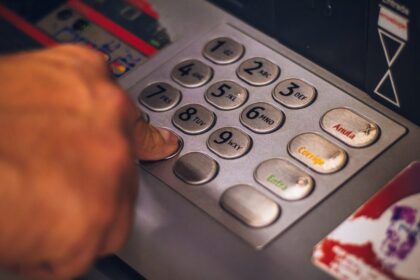 condamnat in trecut un carder din valu lui traian cere sa fie reabilitat de instanta pentru a avea cazierul curat 6905547cd7a59