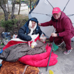 constanta povestea cutremuratoare a auricai femeia care traieste sub o umbrela rupta asociatia suflete deschise ii este singura alinare 69171cb05a49f