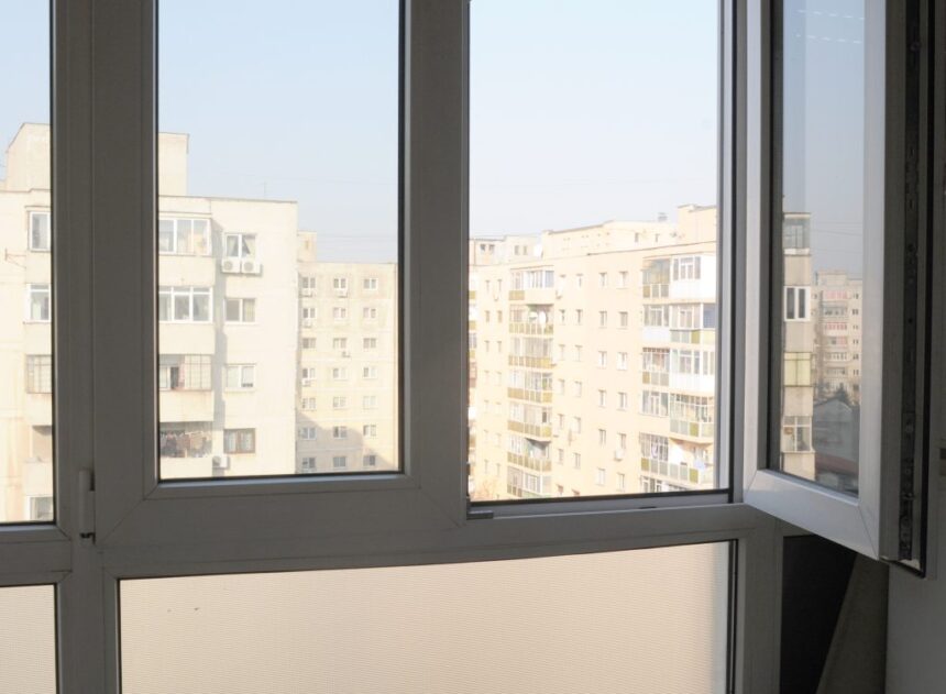 cum a scapat un constantean de desfiintarea unui balcon inchis fara autorizatie 6909dbffcad2a