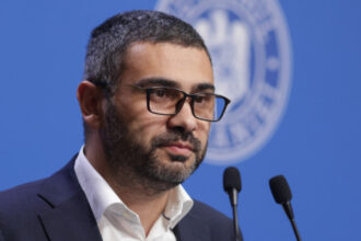 cumulul pensie salariu mai asteapta ministerul muncii initiatorul proiectului spune ca psd vrea modificari despre ce e vorba 6925fec4efe85