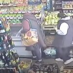 de a rasul plansul unul dintre cele mai apreciate magazine romanesti din anglia calcat de hoti s a furat o rata congelata si doua caserole de burta de vita 692219307d490