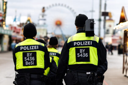 descoperirea unei bombe din cel de al doilea razboi mondial a dus la evacuarea a 21 000 de persoane in germania 69184cc64ce42