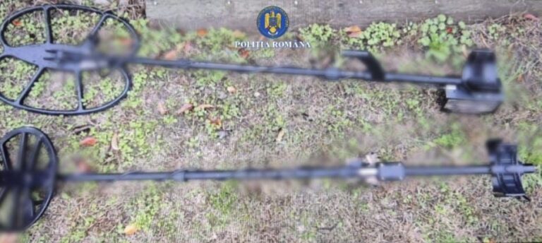 detectoare de metale fara autorizatie descoperite la mangalia si navodari politistii au dat amenzi si au confiscat echipamentele 691875532a717