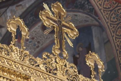 doi tineri au furat sistemul de sonorizare in valoare de 6 000 de euro al unei biserici din sibiu cum au fost prinsi 691c87927ef87