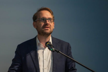 dominic fritz iesire nervoasa in scandalul numirii de la mipe acuza un atac jegos si misogin la adresa lui catalin drula 691f8276d9de3