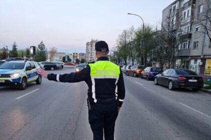 doua autoturisme implicate intr un accident rutier in constanta doua victime au fost transportate la spital 692327e45860b