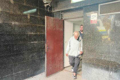 el este barbatul care si a ucis cu lovituri de briceag un coleg de la ferma din cuza voda 692847e9343cf