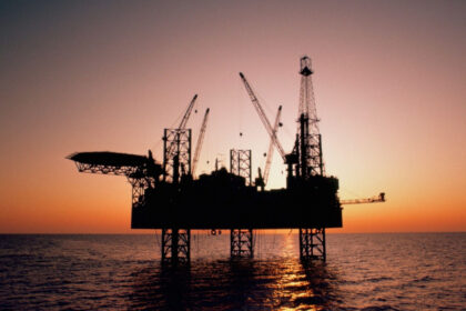 exclusiv cristian diaconescu avertizeaza recunoasterea de facto a crimeei ca parte din rusia ar putea bloca extractia gazului din marea neagra 692b35cf55e26