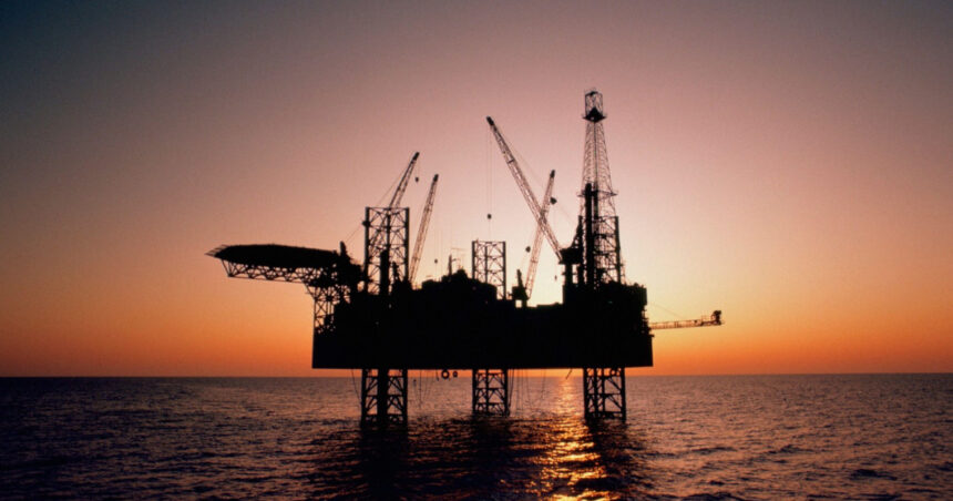 exclusiv cristian diaconescu avertizeaza recunoasterea de facto a crimeei ca parte din rusia ar putea bloca extractia gazului din marea neagra 692b35cf55e26