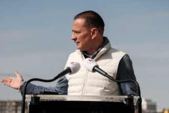 exclusiv daniel baluta in bucuresti nu se mai poate construi ca nu mai e loc orasul trebuie sa se extinda 69163f66666f7