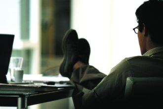 exclusiv guvernul blocheaza detasarile si transferurile intre institutii pana in decembrie 2026 ce alte modificari sunt in discutie document 691b4fb21f008