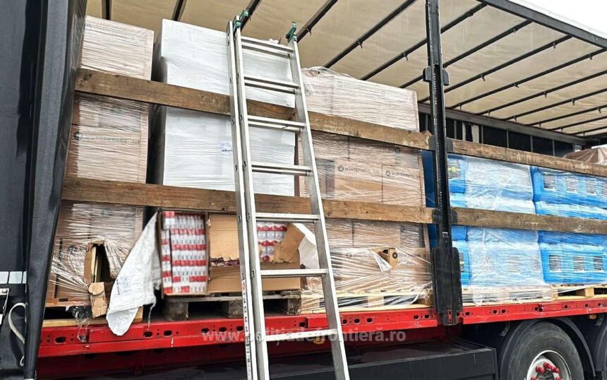 foto captura impresionanta 15 de tigarete introduse pe teritoriul romaniei de un sarb barbatul a fost arestat pentru contrabanda 692c312be5724