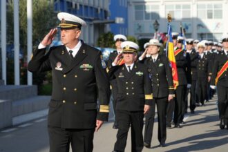 foto comandorul marius constantin istrate este noul comandant al colegiului national militar alexandru ioan cuza 690a3ea292453