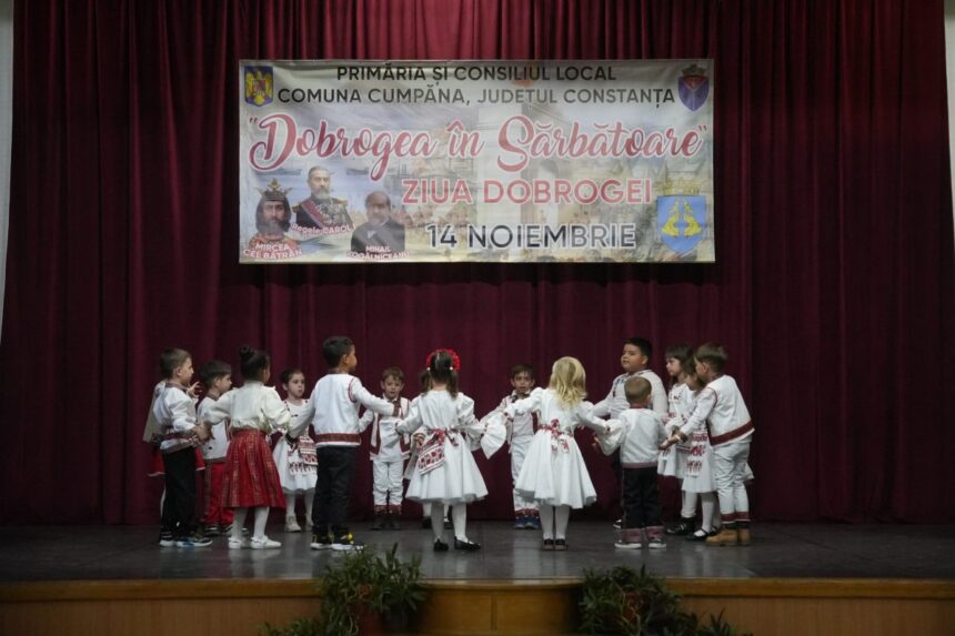 foto copiii artistii si comunitatea din cumpana au adus la la viata mozaicul etnic al dobrogei 69173fe9cac10