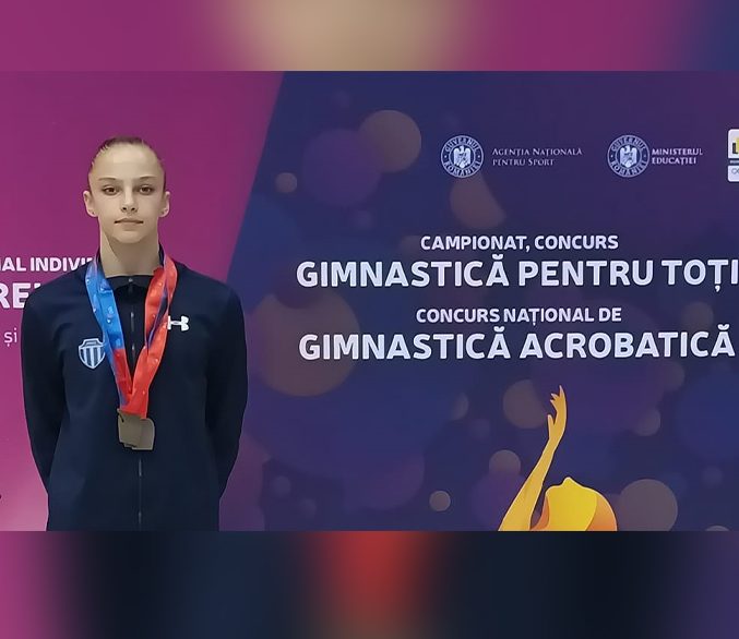 foto gimnasta constanteana nelli evelina papana va reprezenta romania la campionatul mondial de gimnastica din filipine 690b117c4d17d
