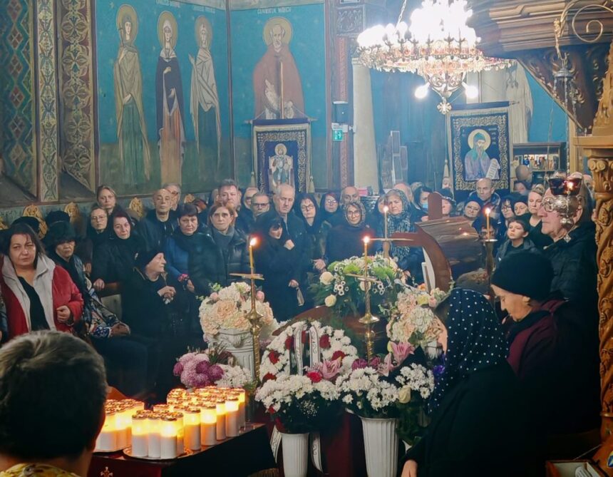 foto ips teodosie va oficia slujba de inmormantare a parintelui nicolae madalin de la biserica sfantul mare mucenic gheorghe din mangalia 69274a2e8d3d1