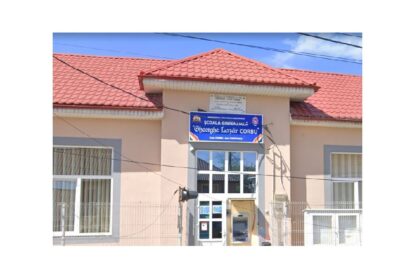 foto sapte elevi si trei profesori de la scoala gimnaziala gheorghe lazar din corbu in mobilitate internationala la salonic 691e1a6875145