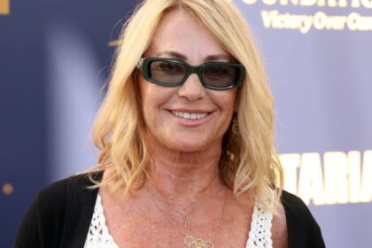 foto si video nadia a dansat pe o celebra melodie romaneasca la 64 de ani imaginile virale in lume 69145b53dbd01