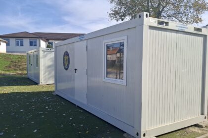 foto video ajutoare de urgenta in topalu si silistea locuinte modulare si echipamente pentru familiile sinistrate 690898c0046ba