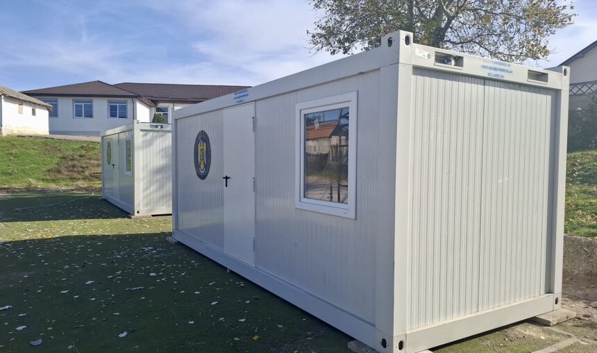 foto video ajutoare de urgenta in topalu si silistea locuinte modulare si echipamente pentru familiile sinistrate 690898c0046ba